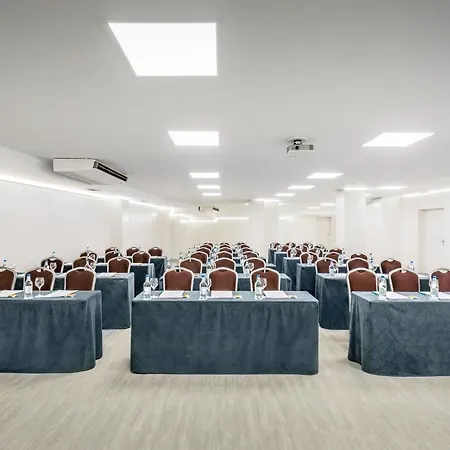 Occidental Cruz Contemporáneo 3*