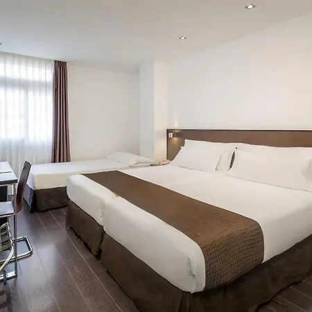 Occidental Cruz Contemporaneo Otel 3*