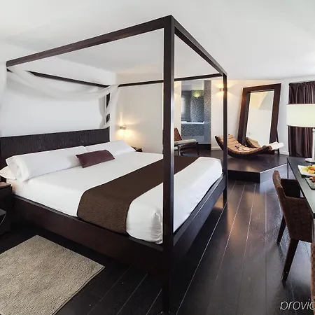 Occidental Cruz Contemporaneo 3*