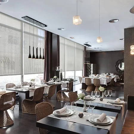 Отель Barcelo Cruz Contemporaneo 4*