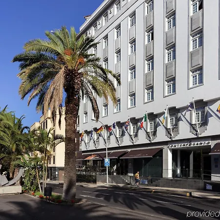 Occidental Cruz Contemporaneo Otel