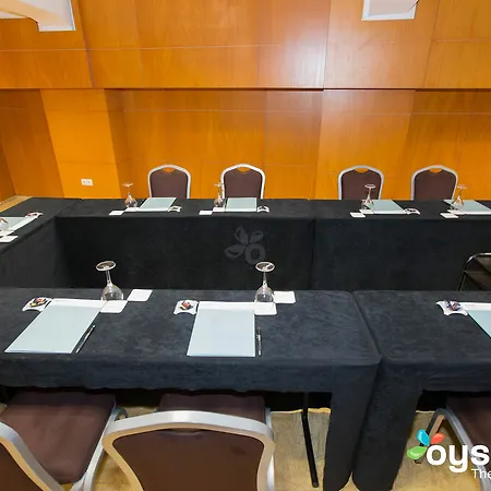 Otel Occidental Cruz Contemporaneo 3*