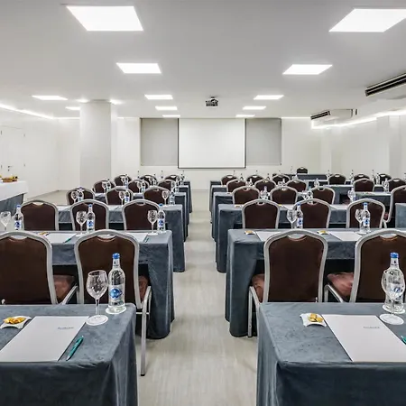 Otel Barcelo Cruz Contemporaneo 4*