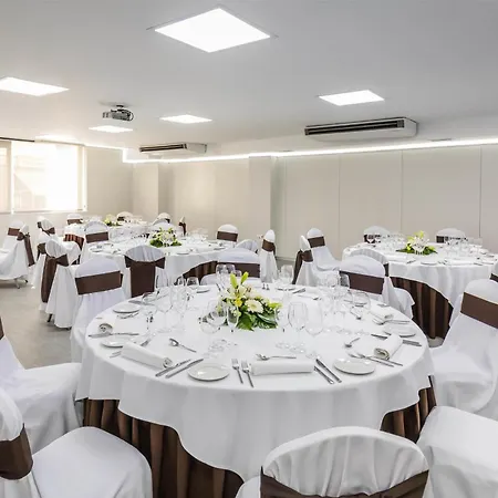 Otel Barcelo Cruz Contemporaneo 4*