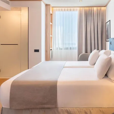 Barcelo Cruz Contemporaneo Otel 4*